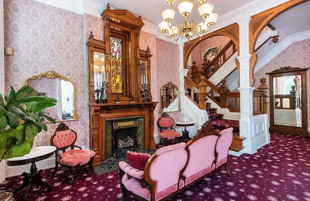 Central Park Bed & Breakfast-1