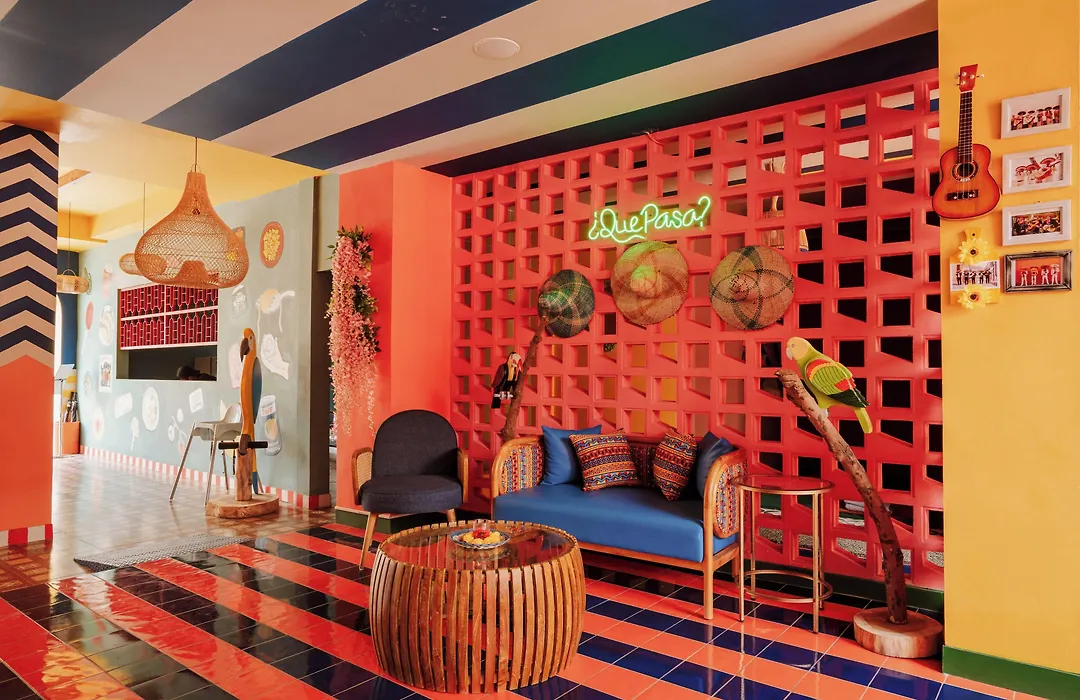 Por Aqui Stay & Dine-1