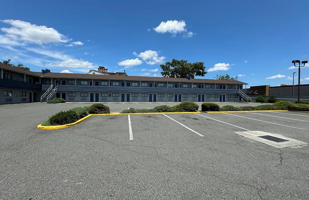 Ritz Motel-1