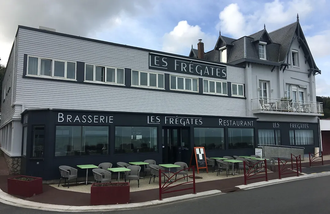 Les Fregates-1