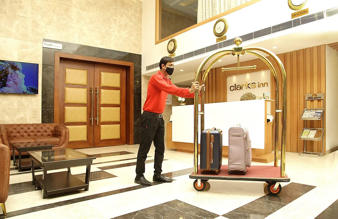 Clarks Inn Aligarh-1