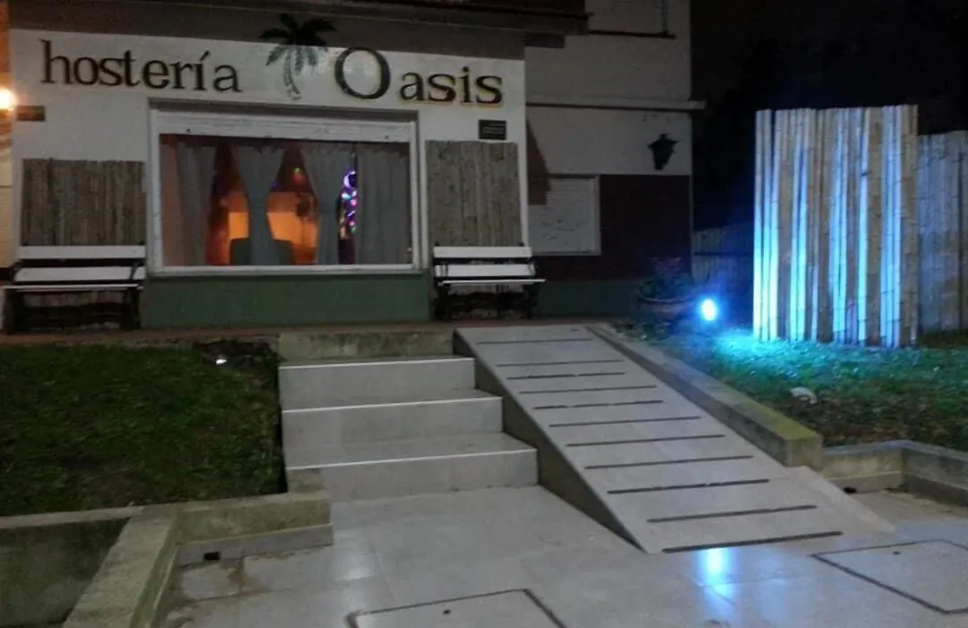 Hotel Oasis-1