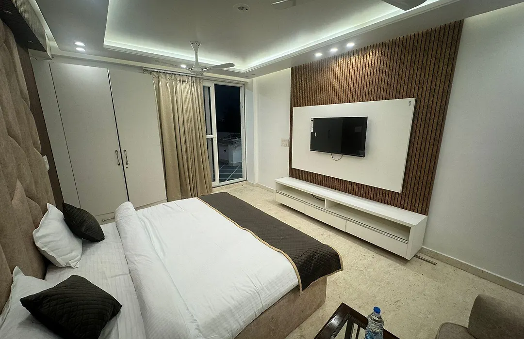 Hotel The Royal Oakes-1
