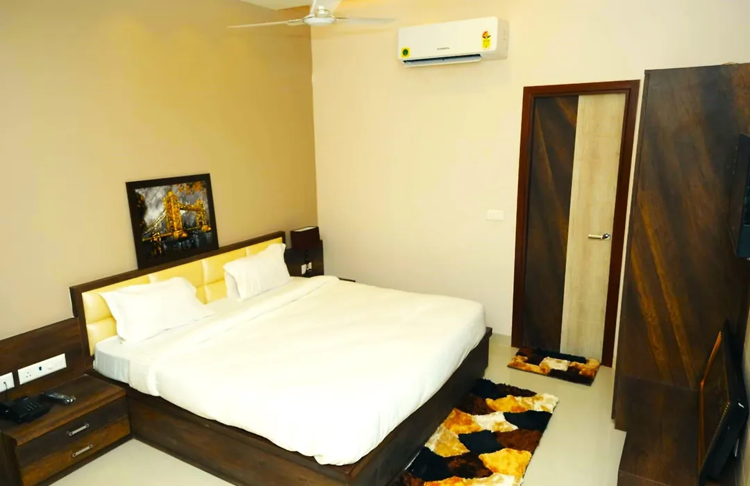 Hotel Singh Comfort Inn-1