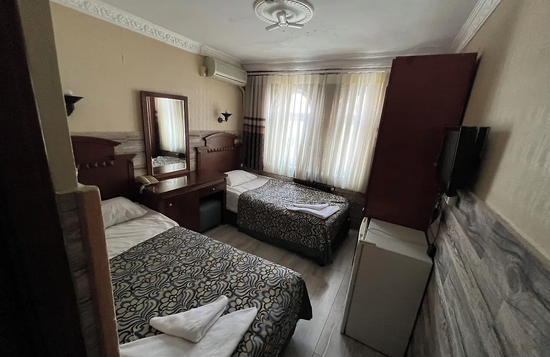 Hotel Red Rose-1