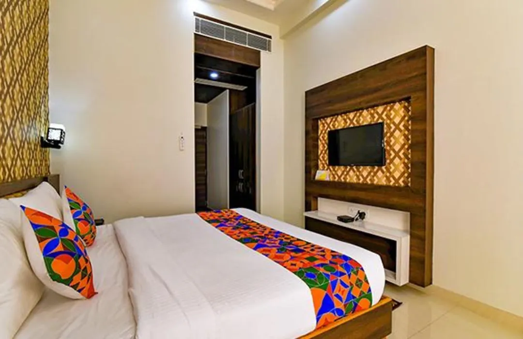 Fabhotel Prime Indra Palace-1