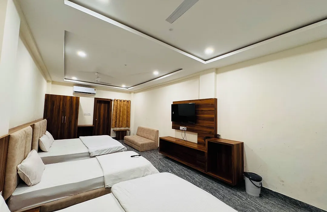 Hotel Anand-1