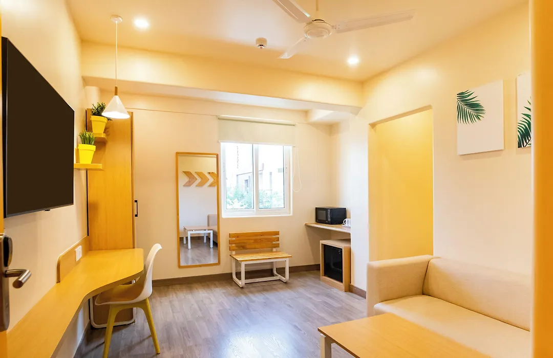 Bloom Hotel - Hsr Club-1
