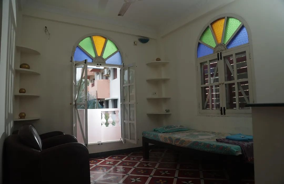 Holi-Wood Guesthouse-1