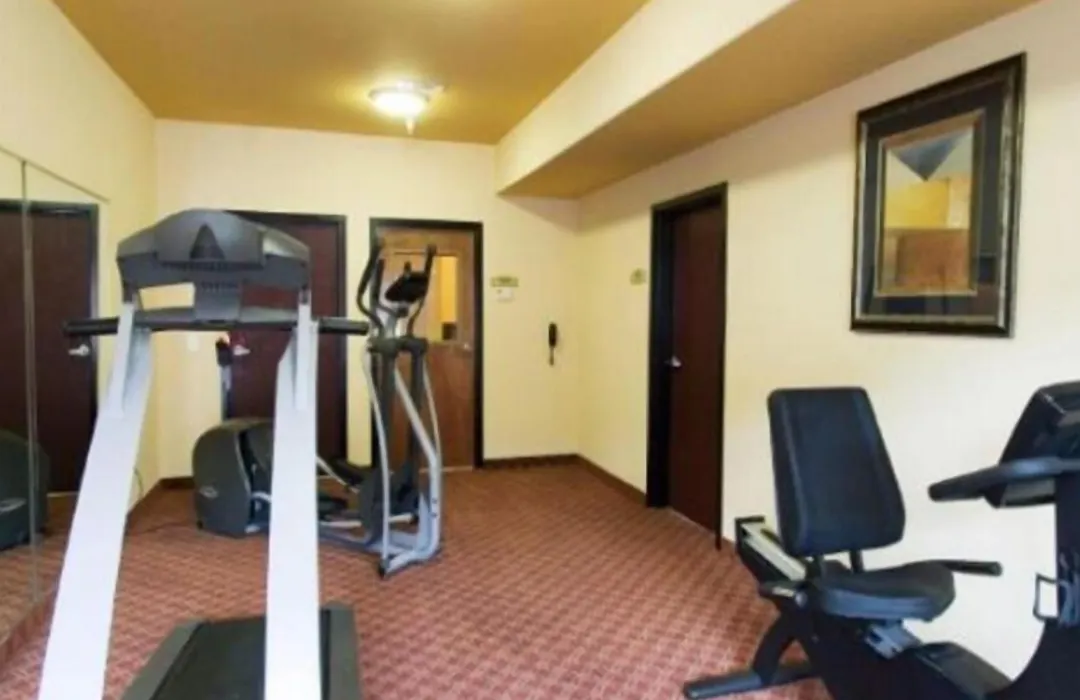 Garden Inn Hotel-1