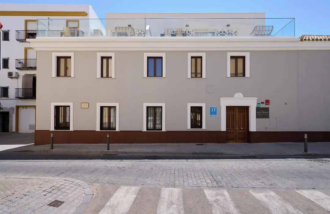 Casa Pizarro, By Homing U-1