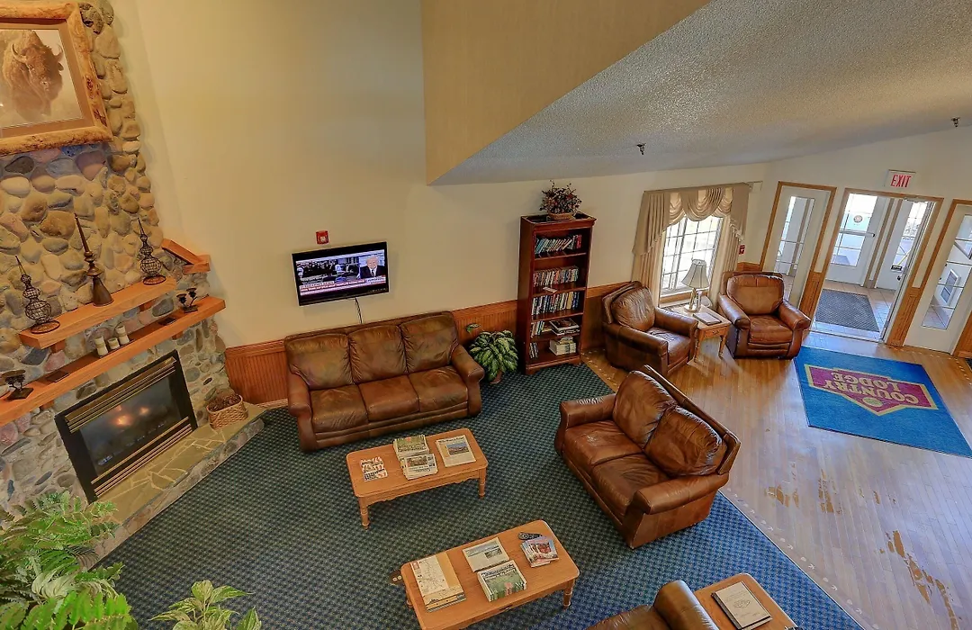 Woodland Country Lodge-1