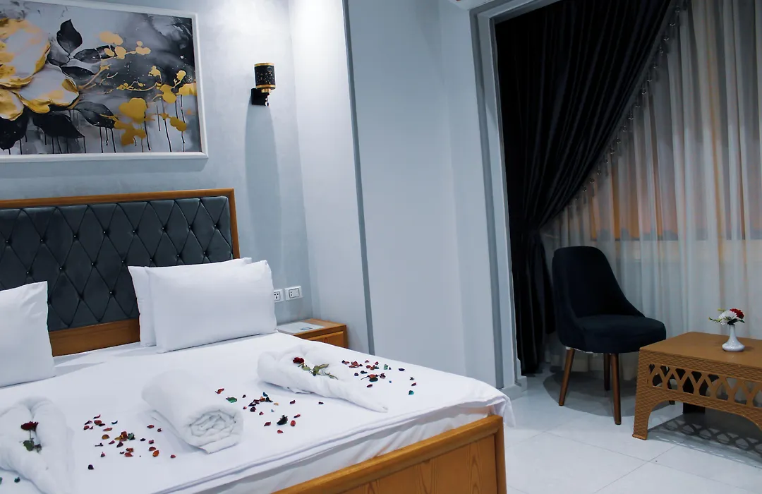 Olivia Hotel-1