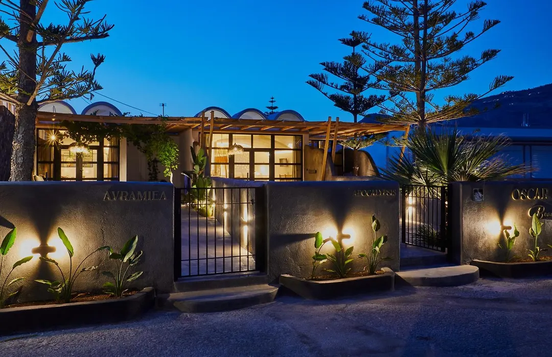 Oscar Beachfront Suites - Adults Only-1