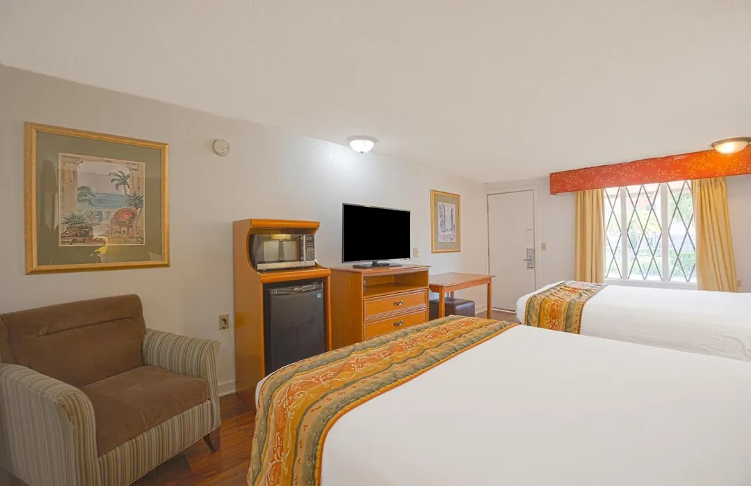 Liberty Inn And Suites Kissimmee Near Disney World-1