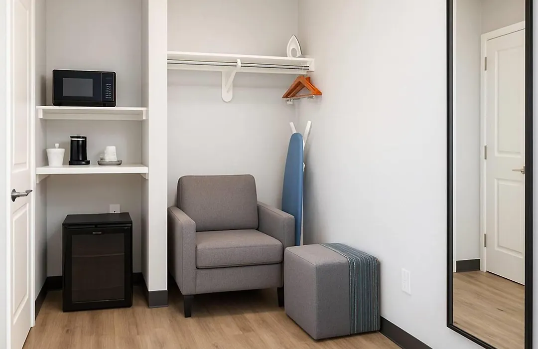 Travelodge By Wyndham Lax-1