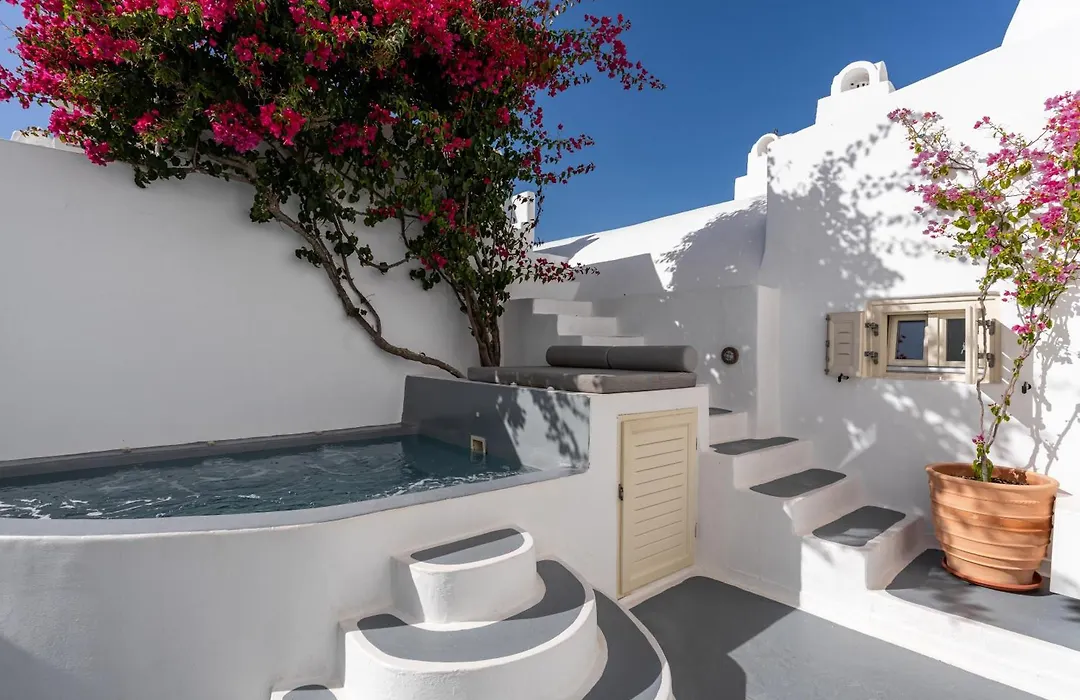 Cliff Side Suites-1