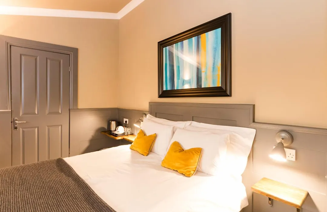 Irvine Guest House-1