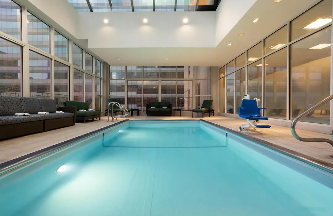 Hilton Garden Inn Chicago Downtown/Magnificent Mile-1