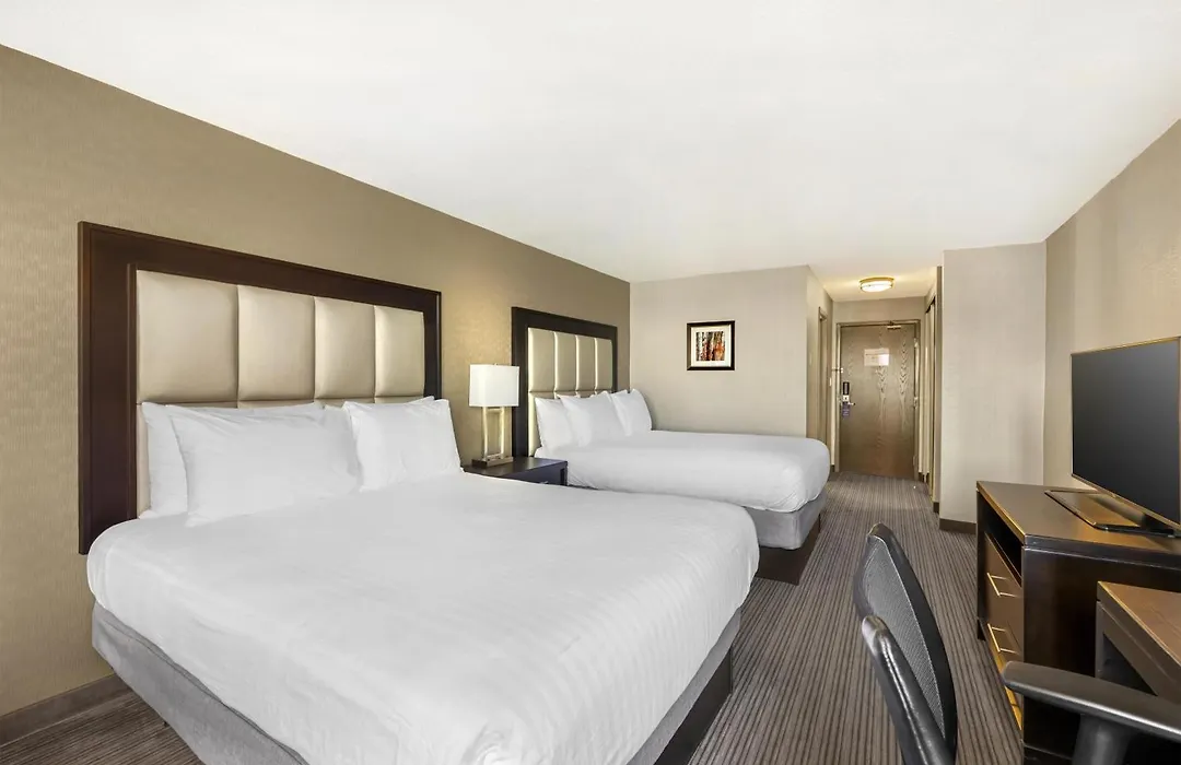 Best Western Plus Waterfront Hotel-1