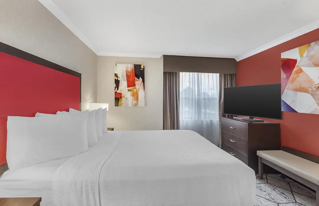 Best Western Plus Rose City Suites-1