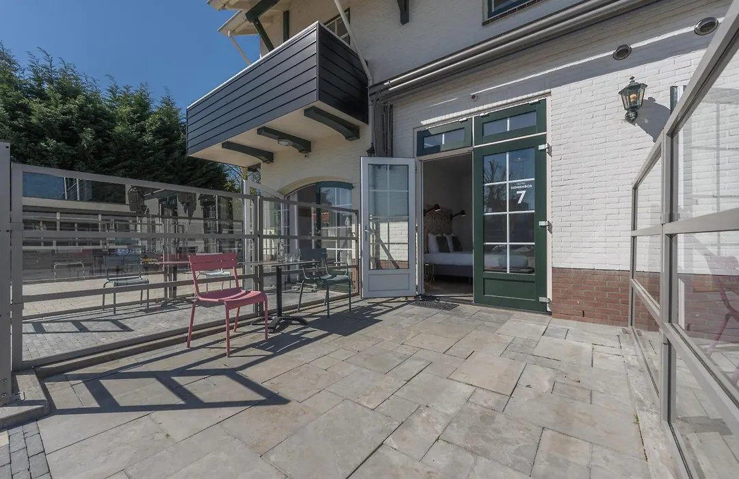 Strandhotel Dennenbos-1