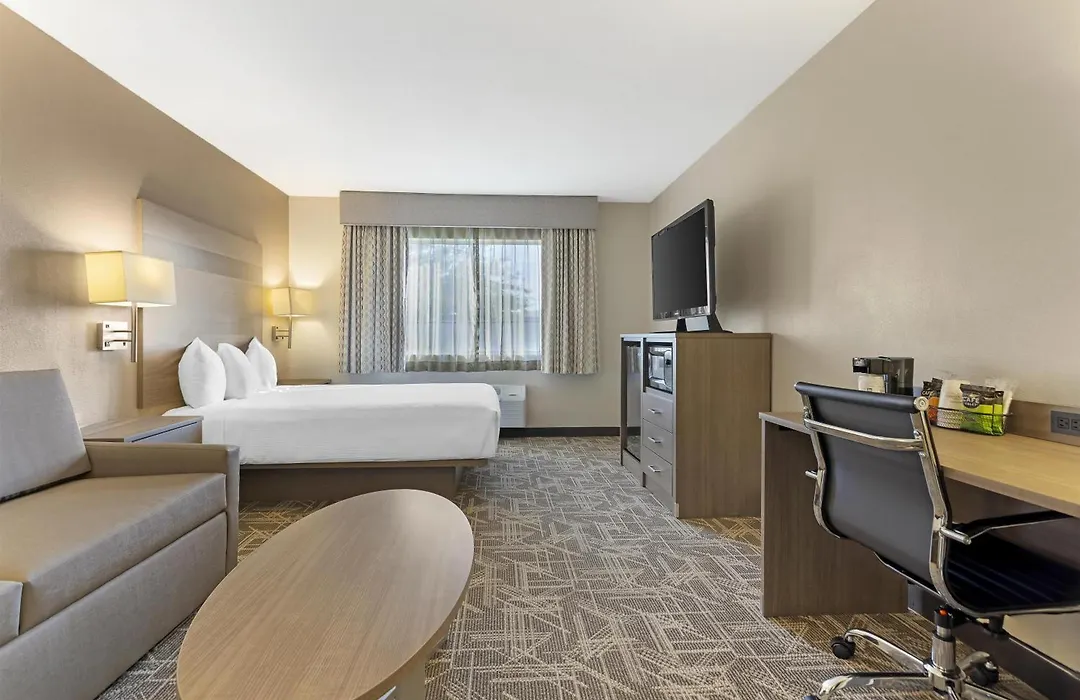 Best Western Kettleman City Inn & Suites-1