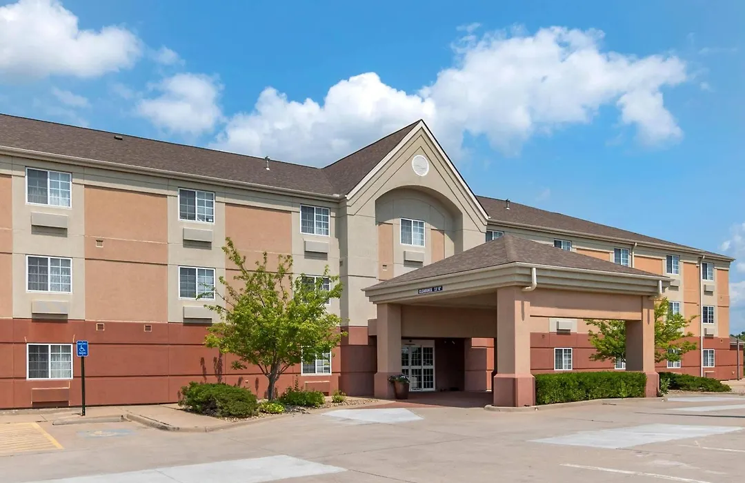 Mainstay Suites Emporia-1