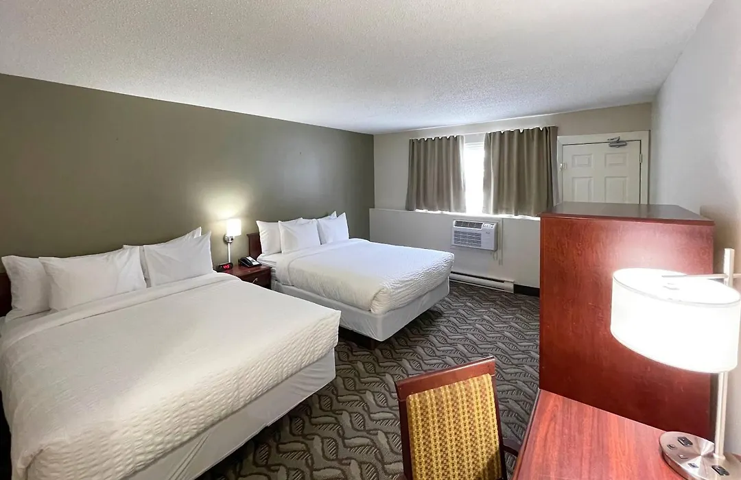 Rodeway Inn-1