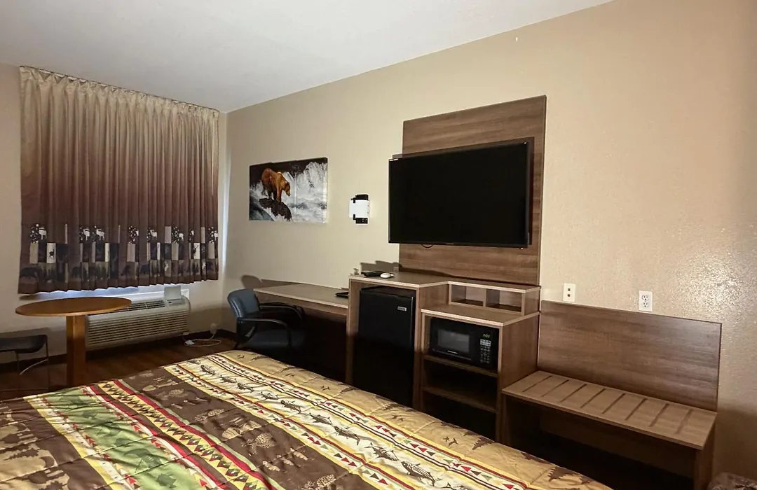 Booneslick Lodge - Neosho-1