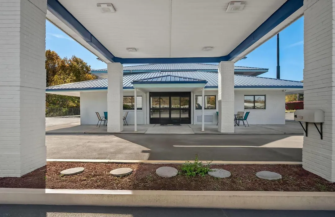 Days Inn By Wyndham Renfro Valley Mount Vernon-1