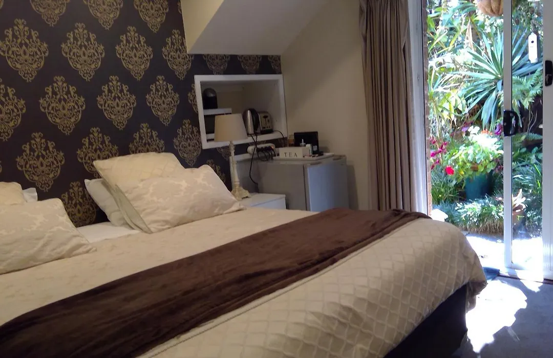 Linley House-1