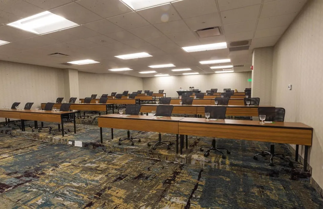 Holiday Inn Cleveland - South Independence By Ihg-1