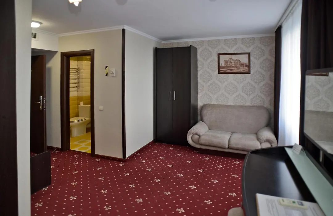 Hotel Mir-1