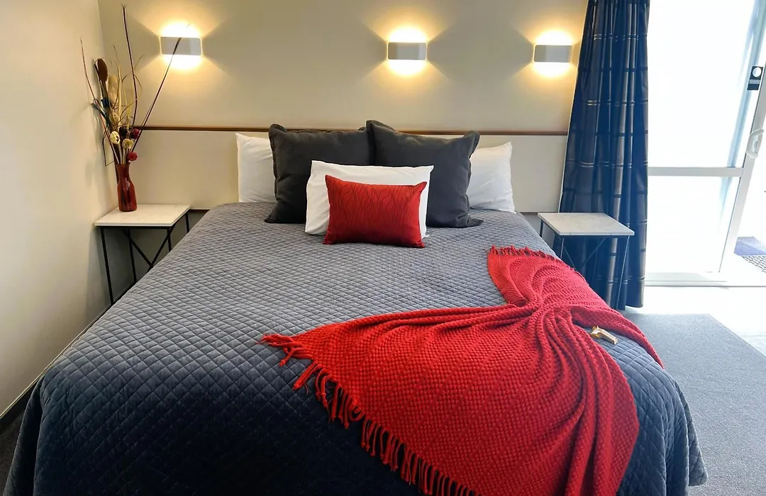 Fiordland Lakeview Motel And Apartments-1