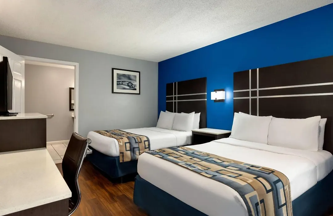 Baymont By Wyndham Albany At Albany Mall-1