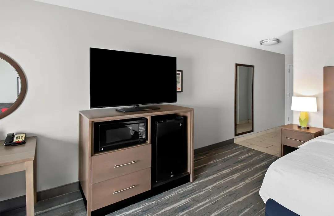 Hampton Inn Middletown-1