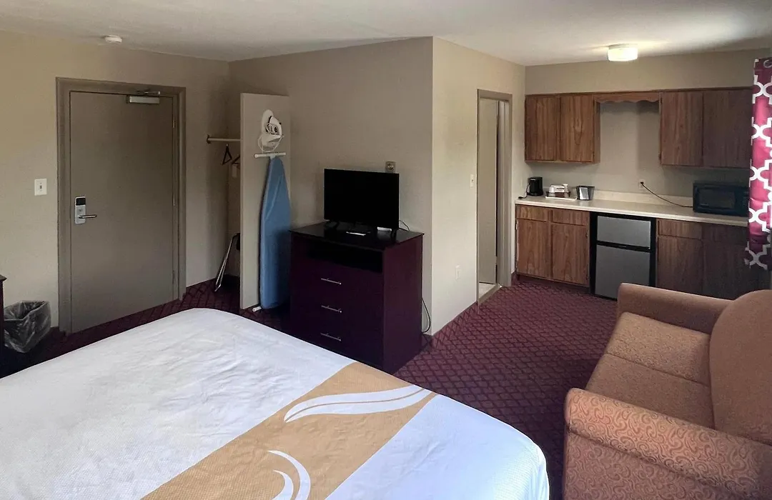 Rodeway Inn & Suites Hershey Chocolate Avenue-1