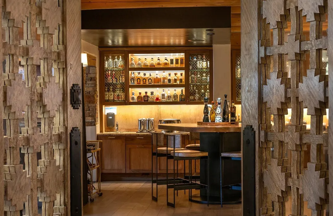 Rosewood Inn Of The Anasazi-1