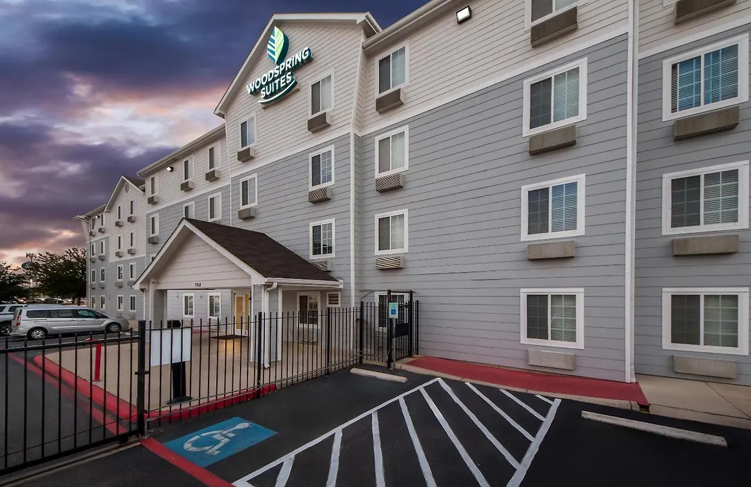 Woodspring Suites San Antonio South-1