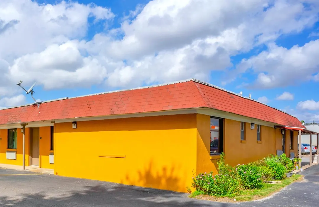 Budget Inn By Oyo Edinburg Hwy 281-1