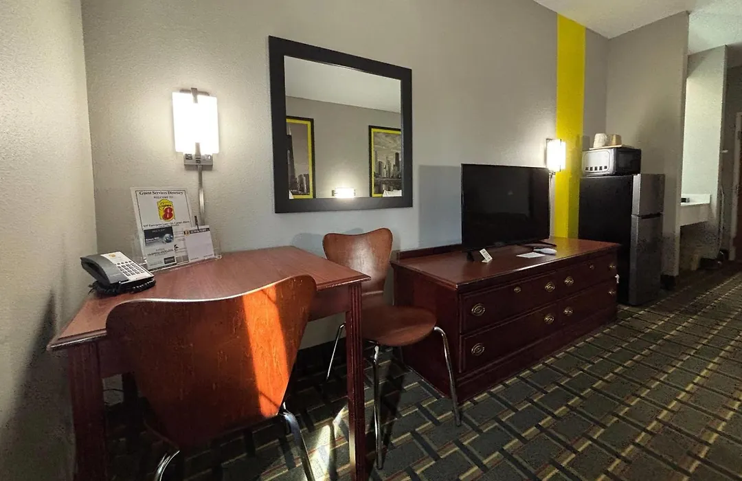 Super 8 By Wyndham Mt. Carmel Il-1
