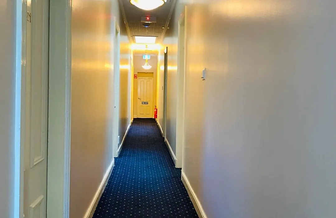Gardners Inn Hotel-1