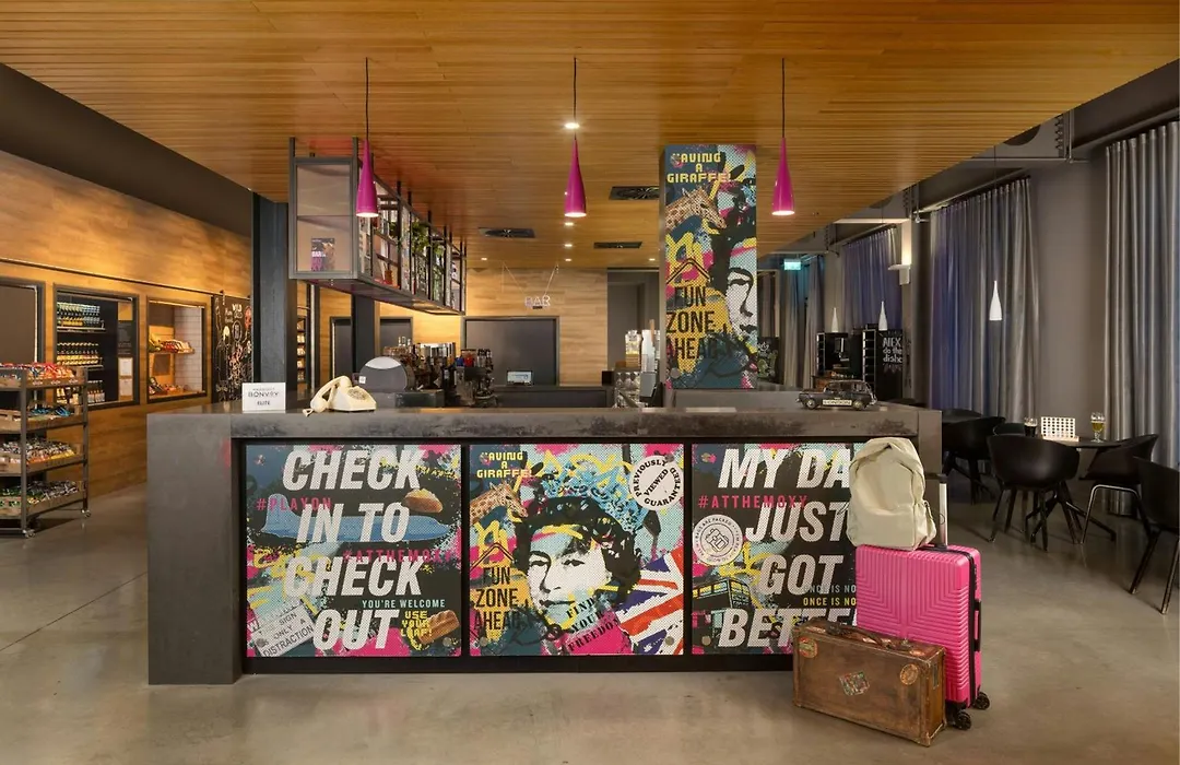 Moxy London Excel-1