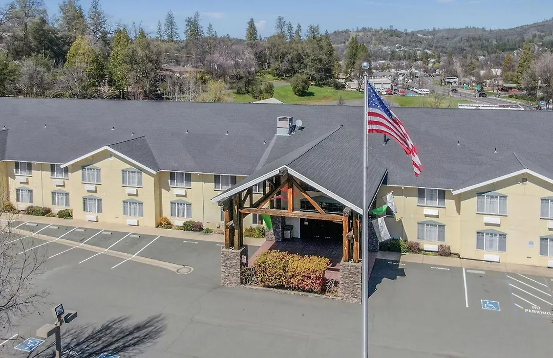 Murphys Suites-1