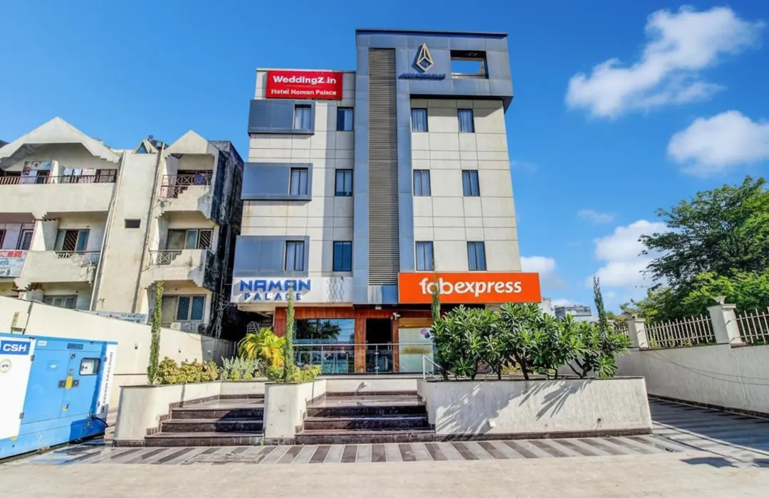 Fabhotel Naman Palace-1