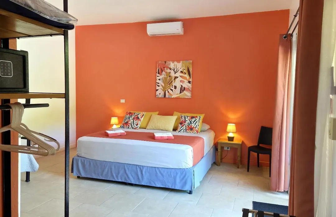 Tee-K Lodge B&B-1