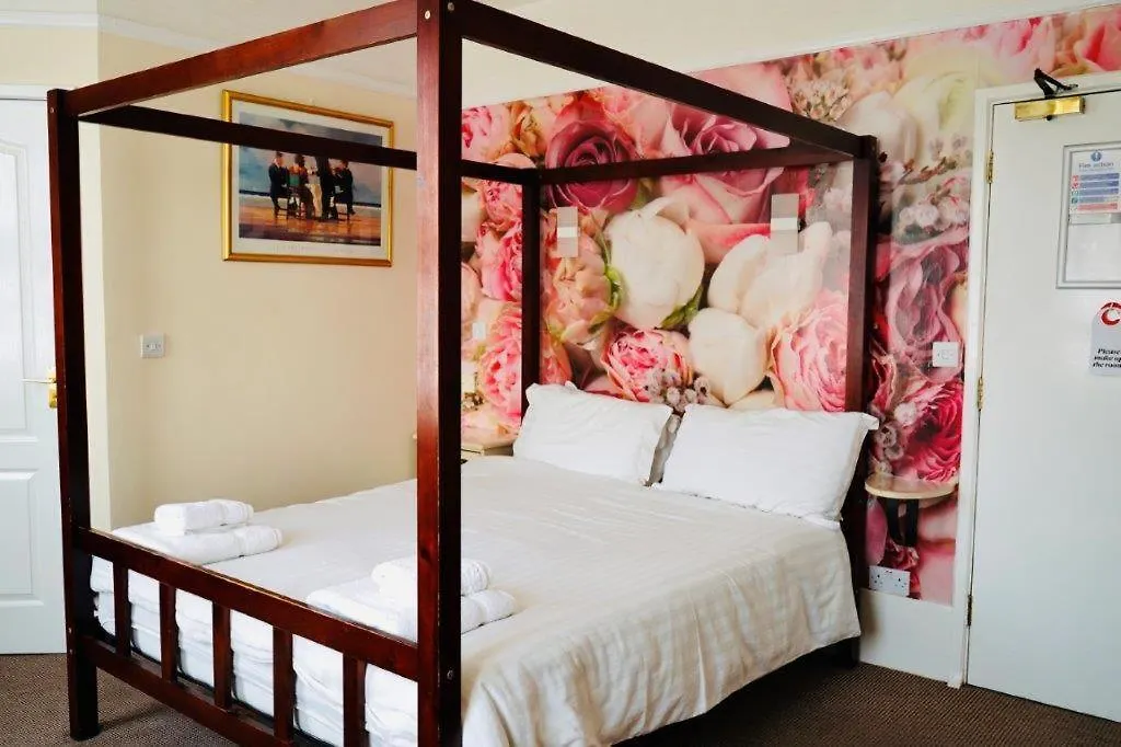 Deincourt Hotel-1