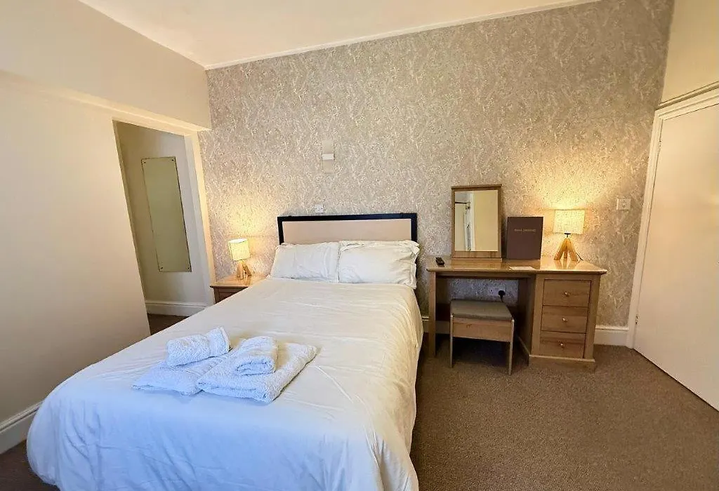 Deincourt Hotel-1