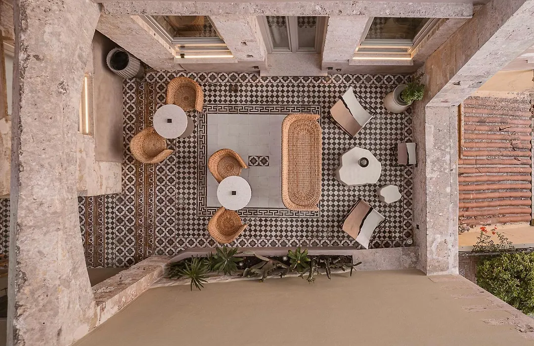 Aisha Hotel-1